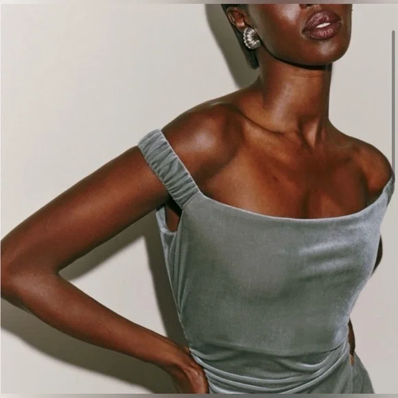 Reformation Ritz Off the Shoulder Dress Grey Velvet NWT size XL - Picture 5 of 6